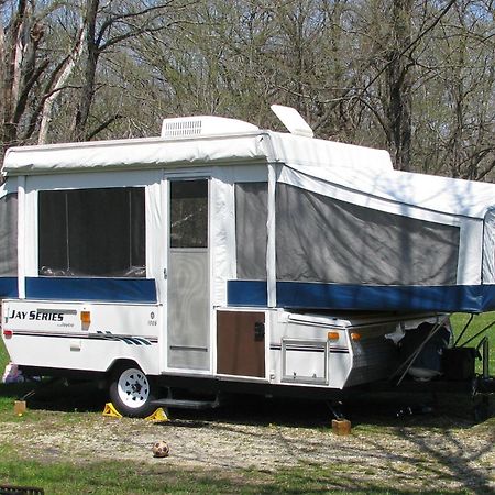 Private Rv Hotel ฮาร์ตฟอร์ด ภายนอก รูปภาพ
